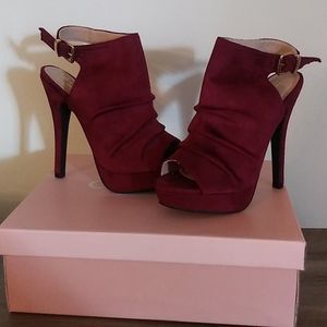 Burgundy Peep Toe Heels Size-5.5